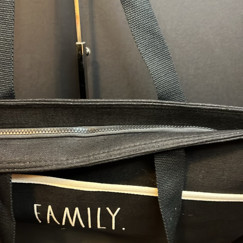 🖤🤍Rae Dunn FAMILY Black Insulated Tote Bag🖤🤍NWT - Picture 8 of 10